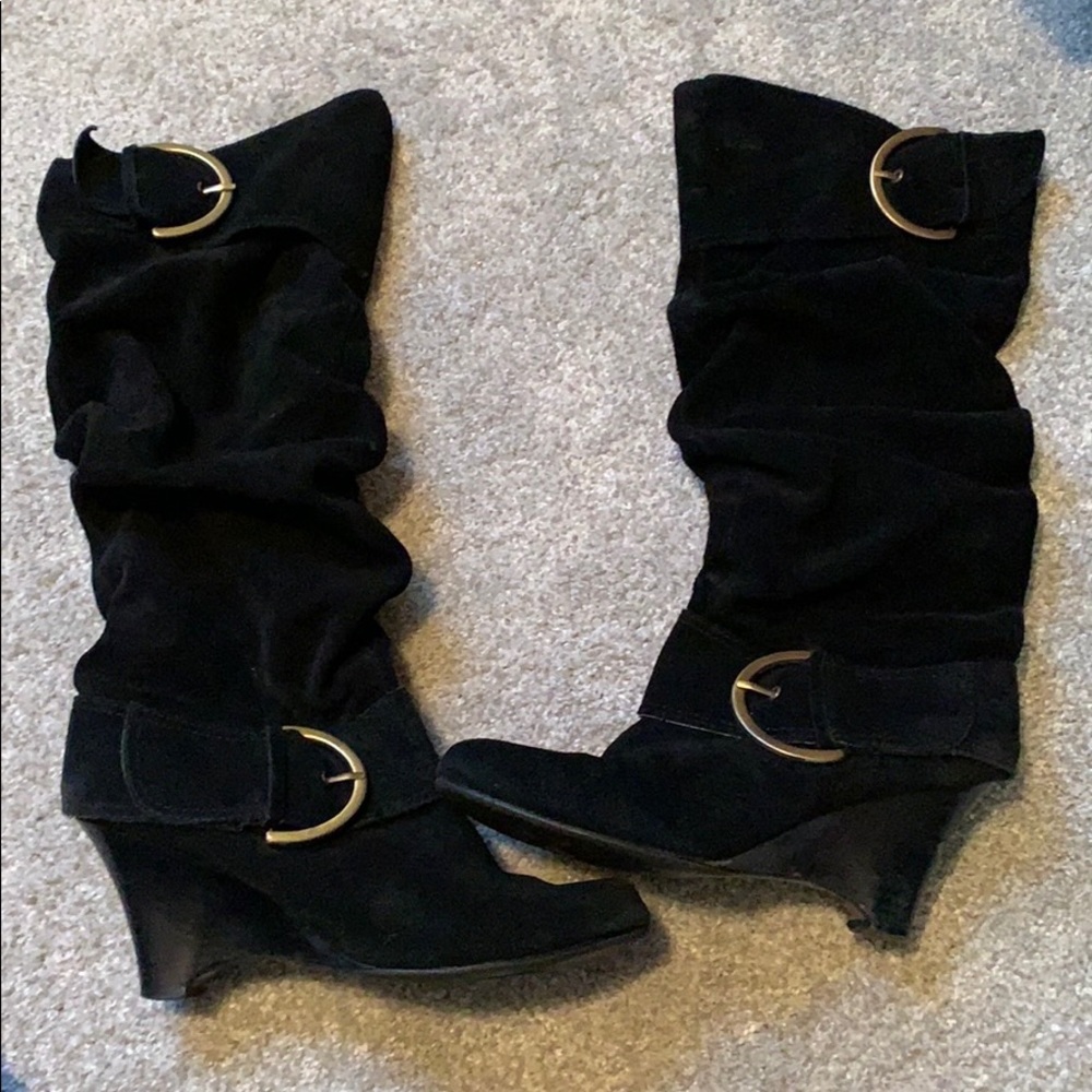 Black boots
